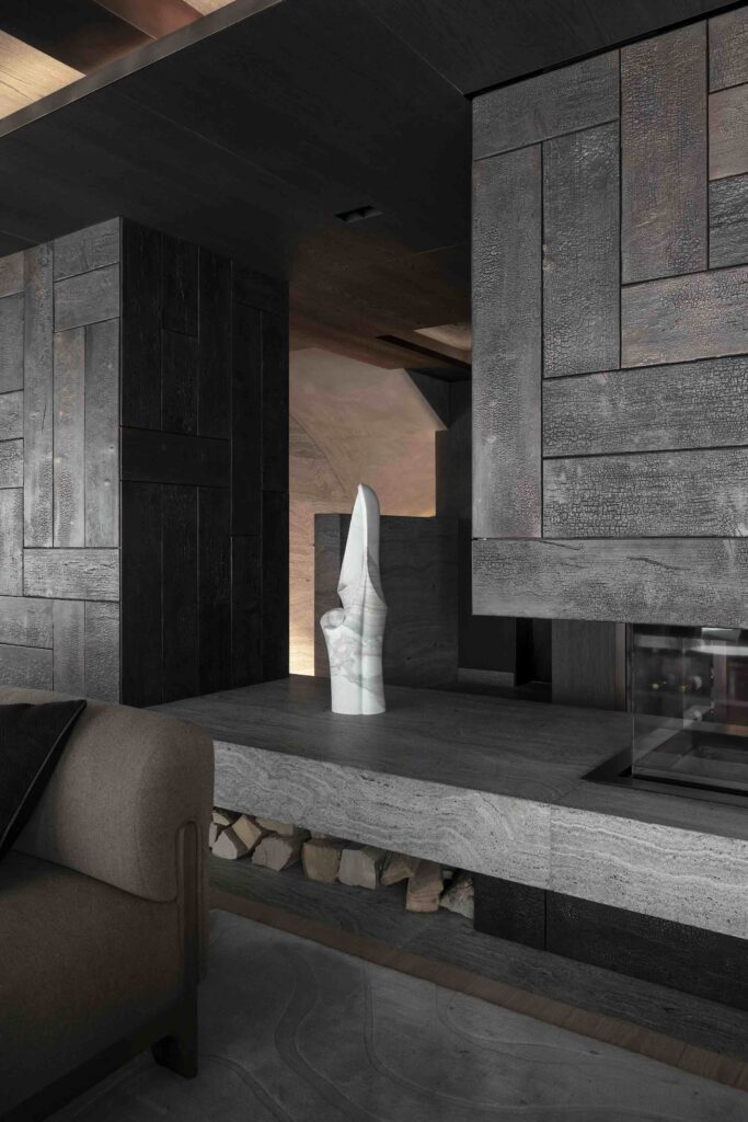 Cheminée et mobilier du Chalet N°14 à Verbier